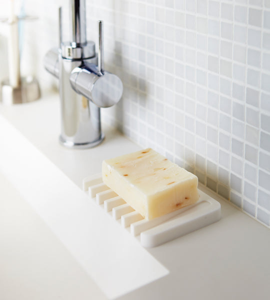 Yamazaki | Flow Silicone Soap Tray White
